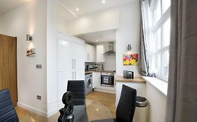 Barbican By Excel Apartments